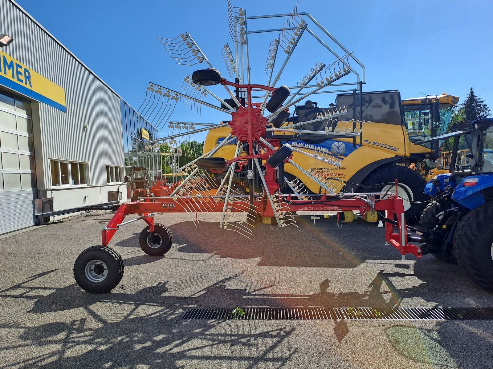 Schwader des Typs DAROS GR 7200 / 11, Neumaschine in Burgkirchen (Bild 19)