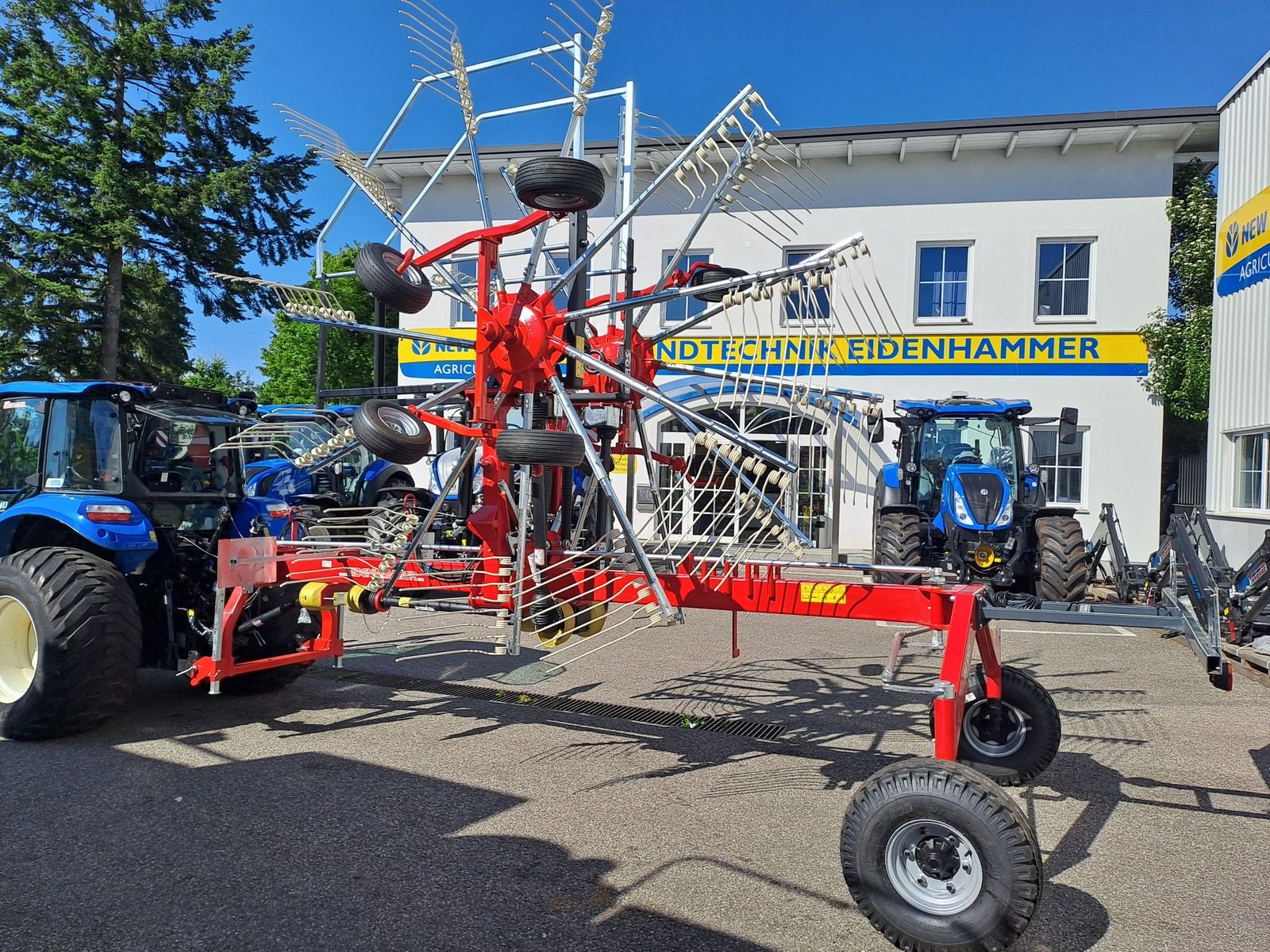 Schwader des Typs DAROS GR 7200 / 11, Neumaschine in Burgkirchen (Bild 16)