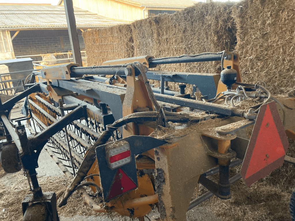 Schwader от тип Elho V-TWIN 750 SP, Gebrauchtmaschine в CINTHEAUX (Снимка 4)