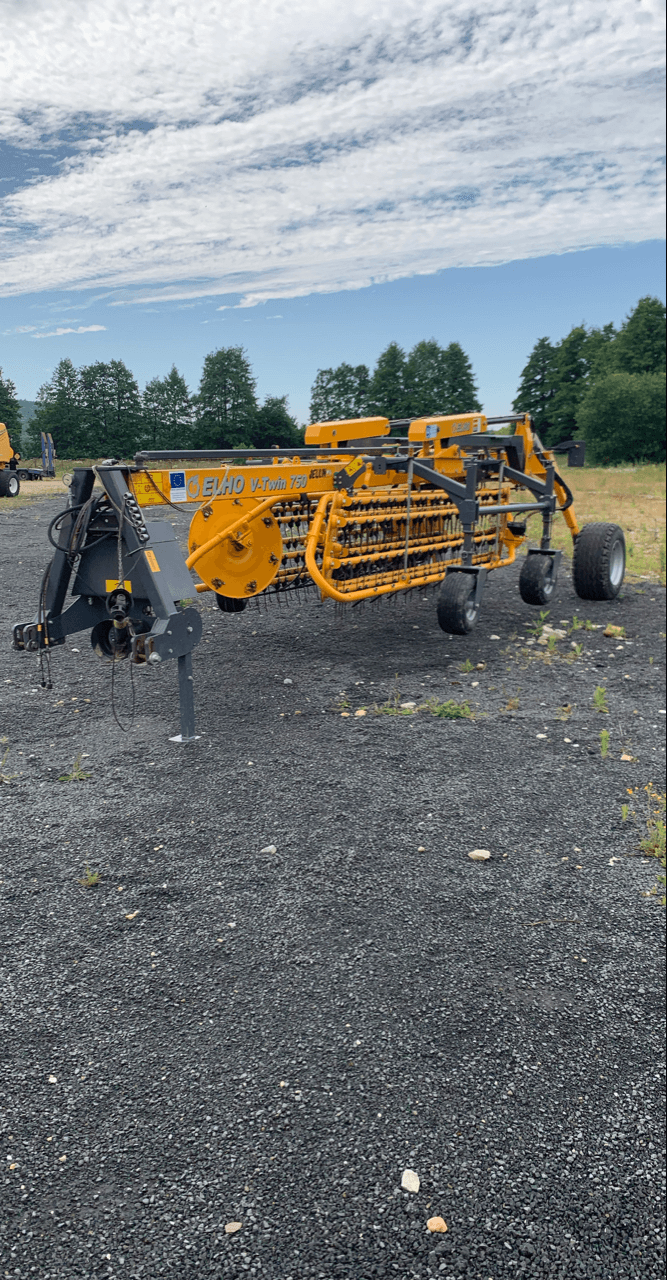 Schwader от тип Elho V-TWIN 750 SP, Gebrauchtmaschine в CINTHEAUX (Снимка 1)