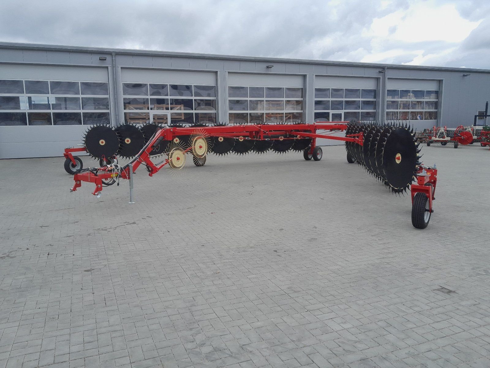 Schwader Türe ait Enorossi Easy Rake Superstar ERS 20ST 1120, Neumaschine içinde Hemau (resim 1)