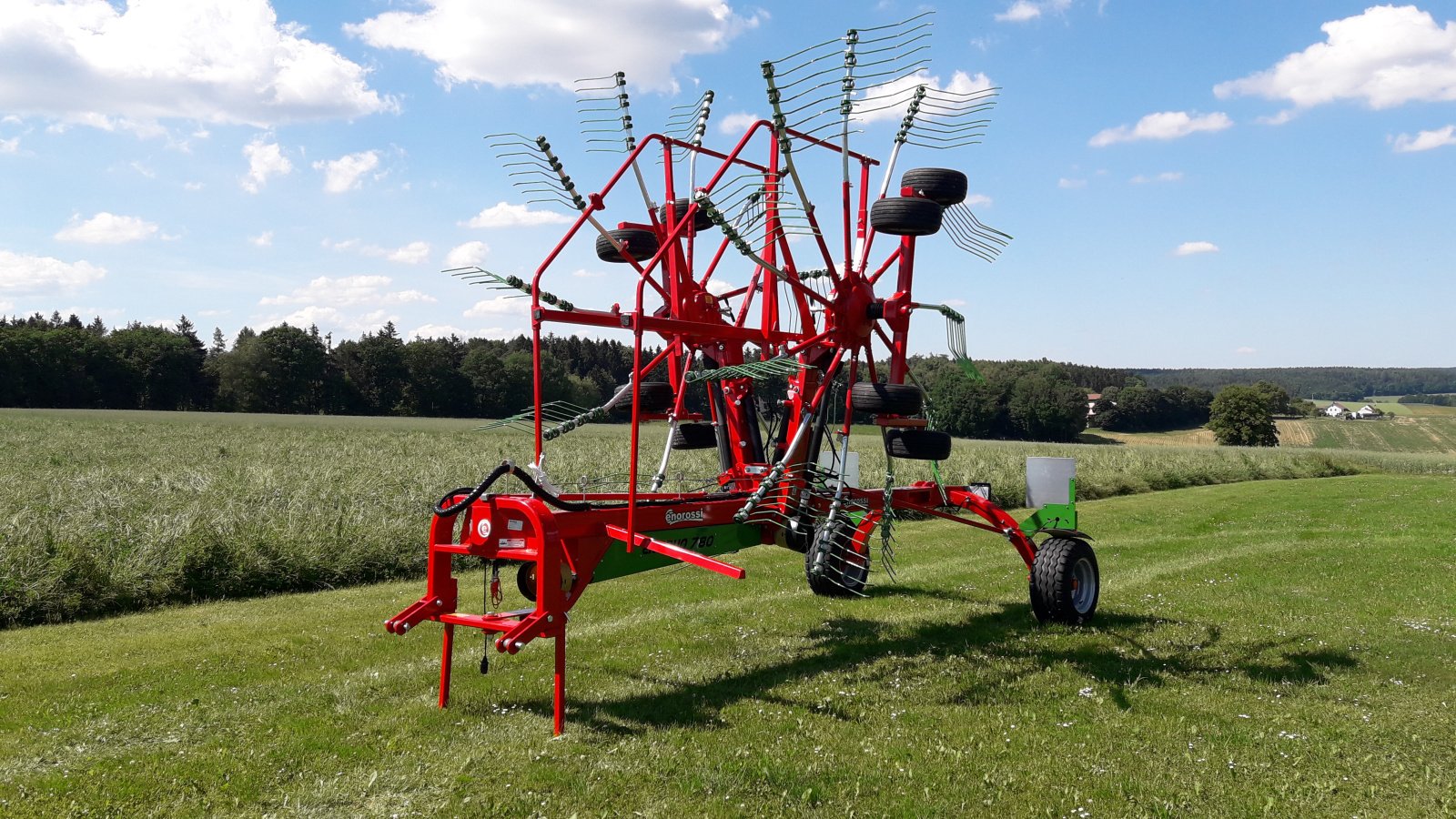 Schwader του τύπου Enorossi Mittelschwader Enoduo 780, Neumaschine σε Hemau (Φωτογραφία 1)