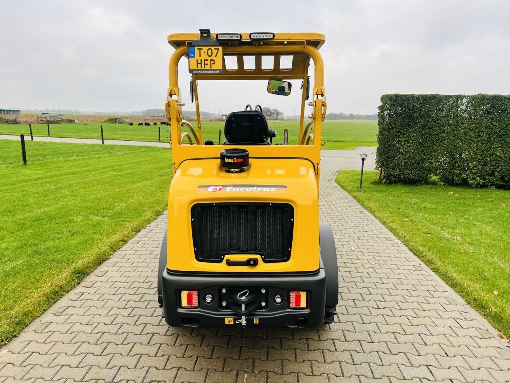 Schwader van het type Eurotrac W12S Rops Euro opname, Neumaschine in Coevorden (Foto 6)