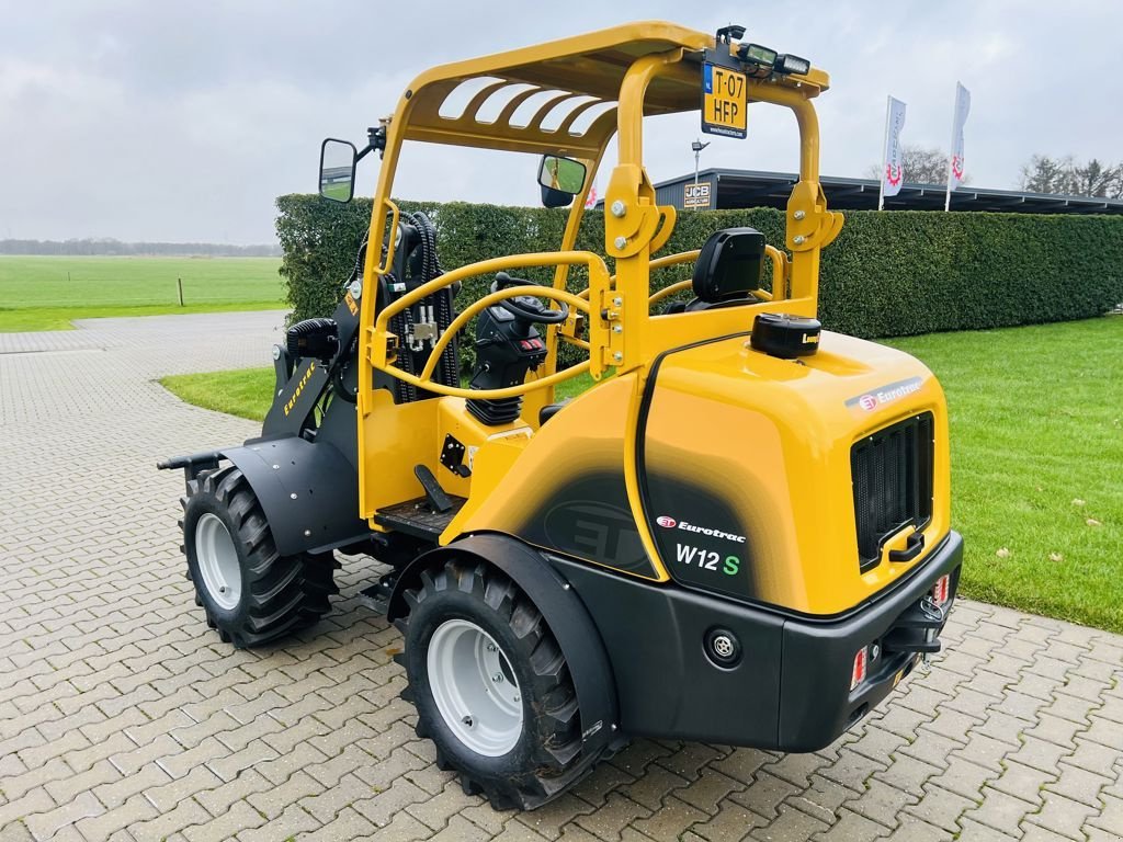 Schwader van het type Eurotrac W12S Rops Euro opname, Neumaschine in Coevorden (Foto 7)