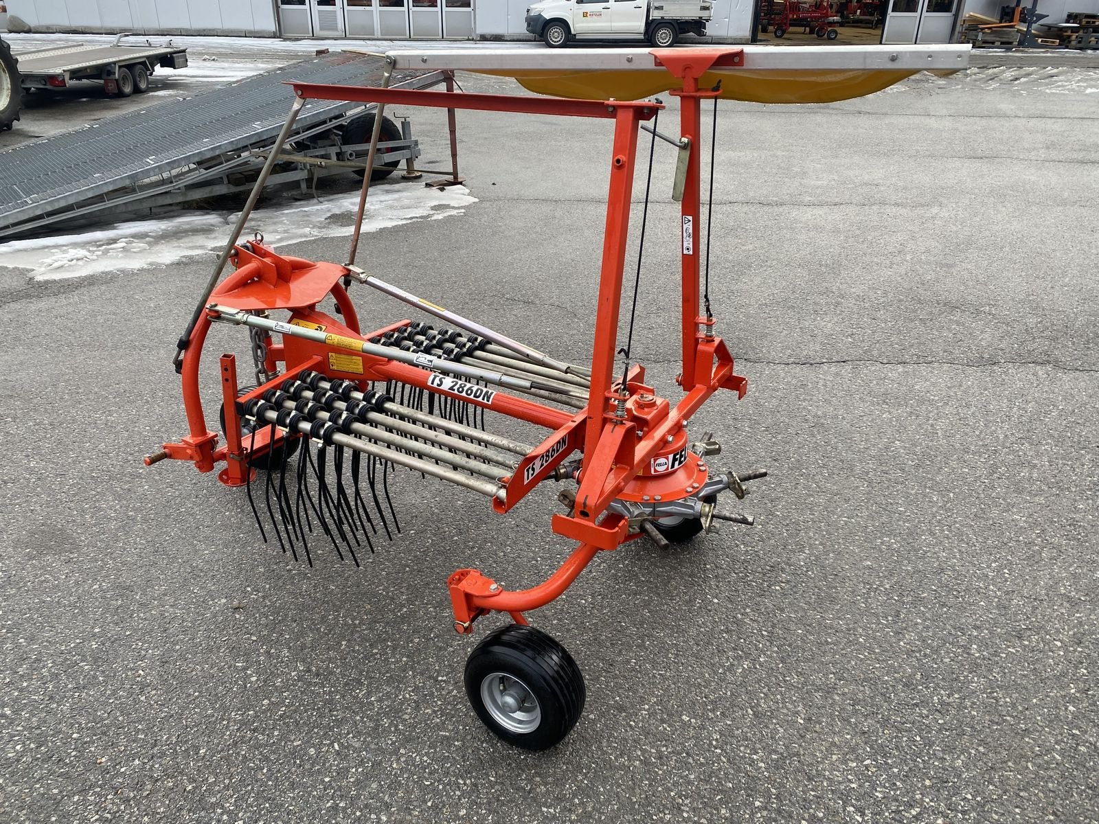 Schwader типа Fella DN286, Gebrauchtmaschine в Ried im Oberinntal (Фотография 3)