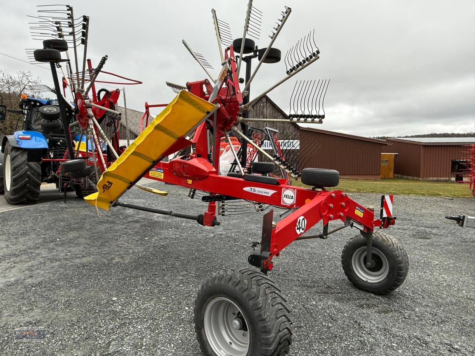 Schwader des Typs Fella Juras 7850 PRO, Gebrauchtmaschine in Lichtenfels (Bild 3)