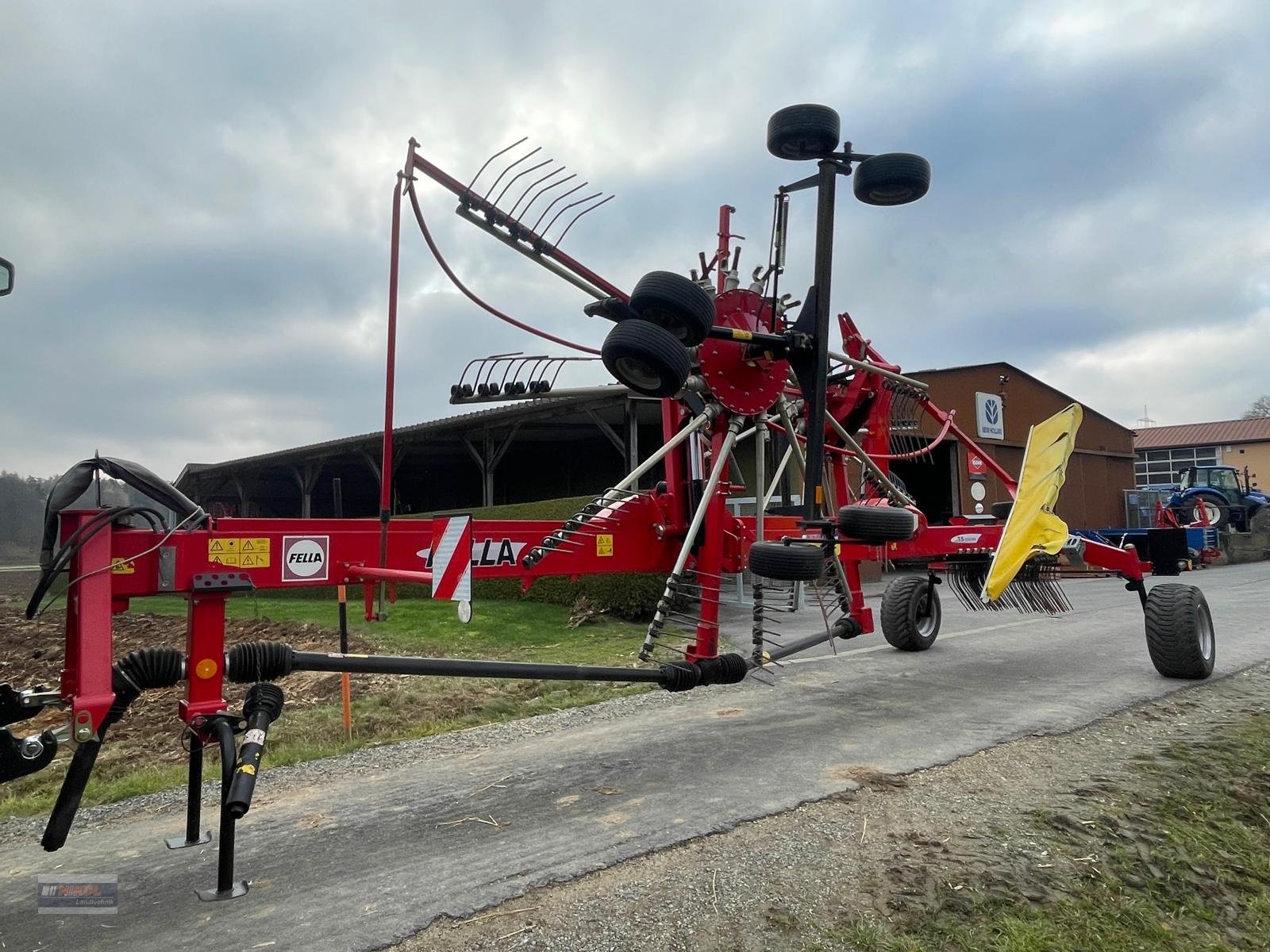 Schwader des Typs Fella Juras 7850 PRO, Gebrauchtmaschine in Lichtenfels (Bild 1)