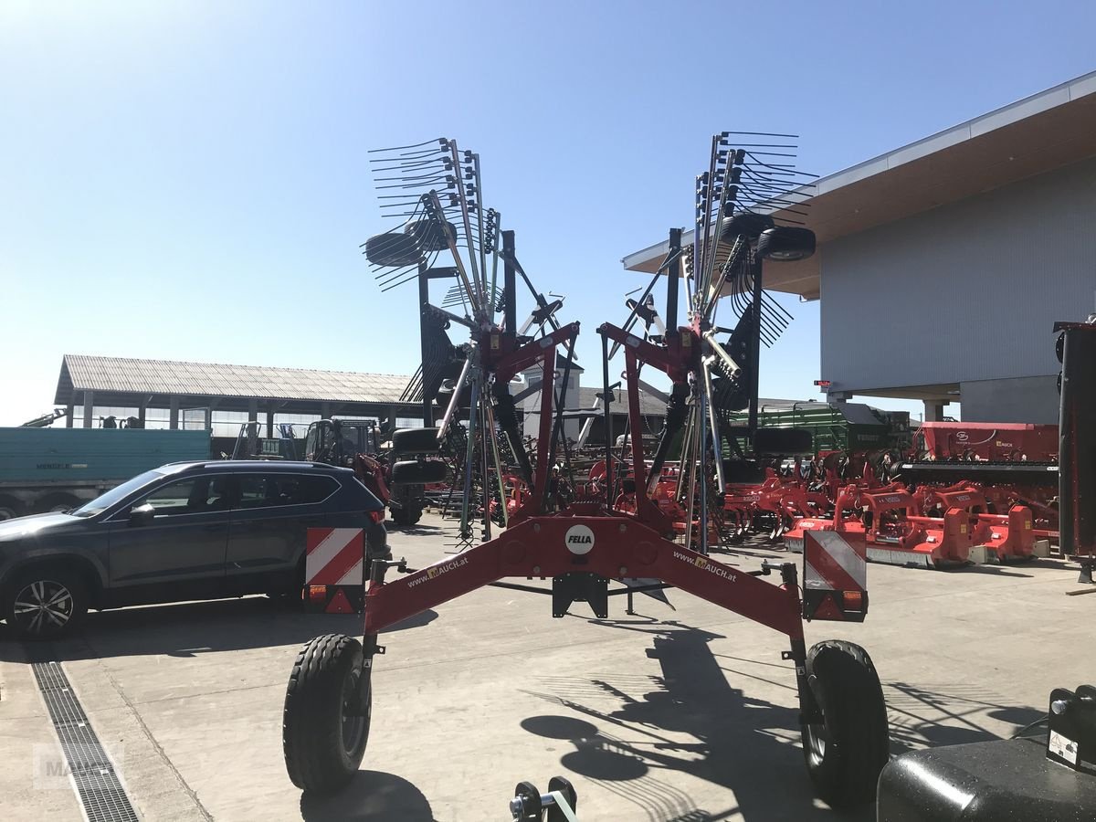 Schwader des Typs Fella Juras 801, Neumaschine in Burgkirchen (Bild 3)