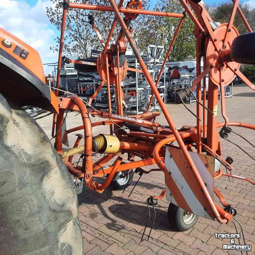 Schwader des Typs Fella TH800 Schudder, Gebrauchtmaschine in Zevenaar (Bild 3)