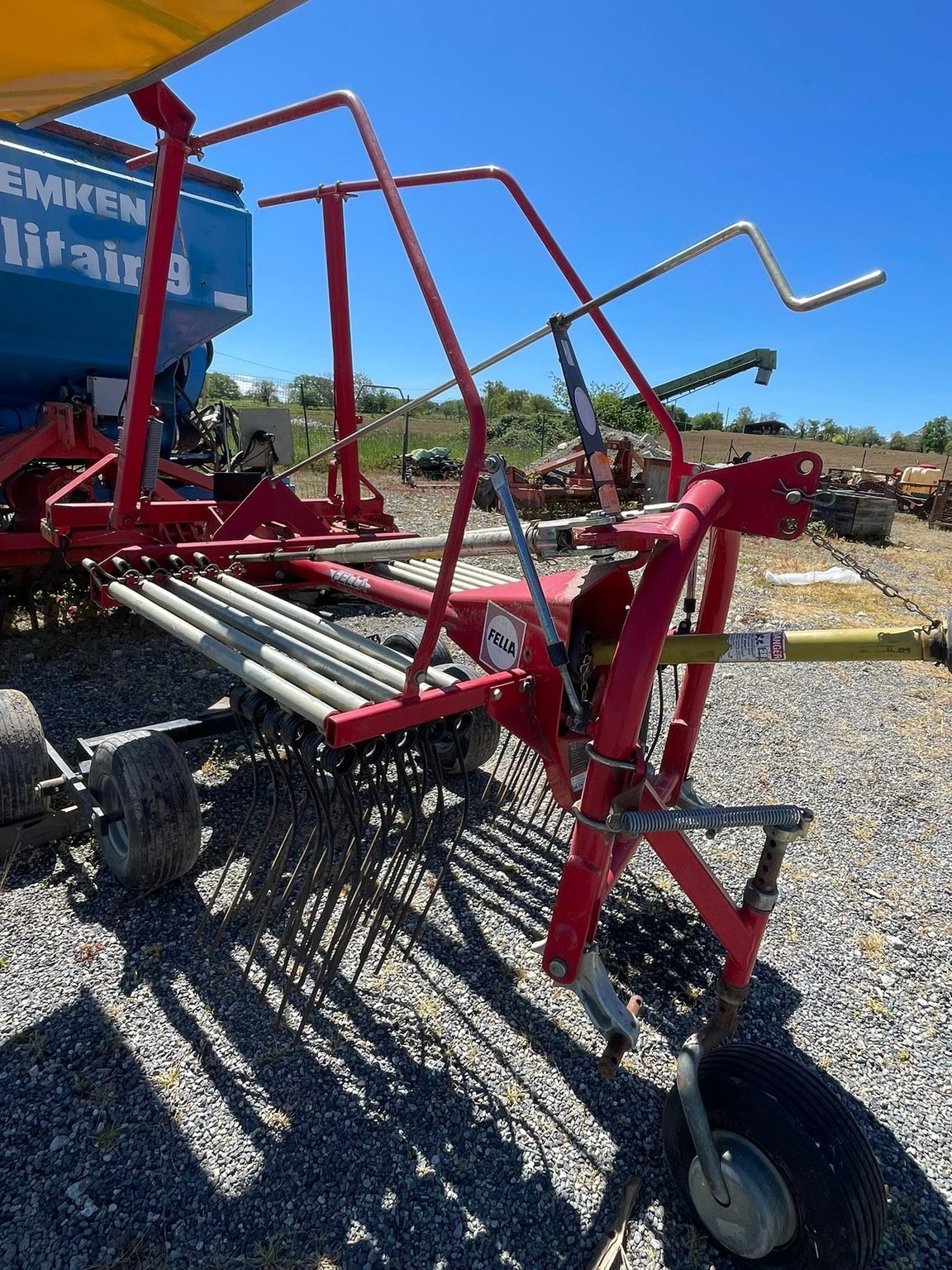 Schwader del tipo Fella TS 351 DN, Gebrauchtmaschine en ORLEIX (Imagen 5)