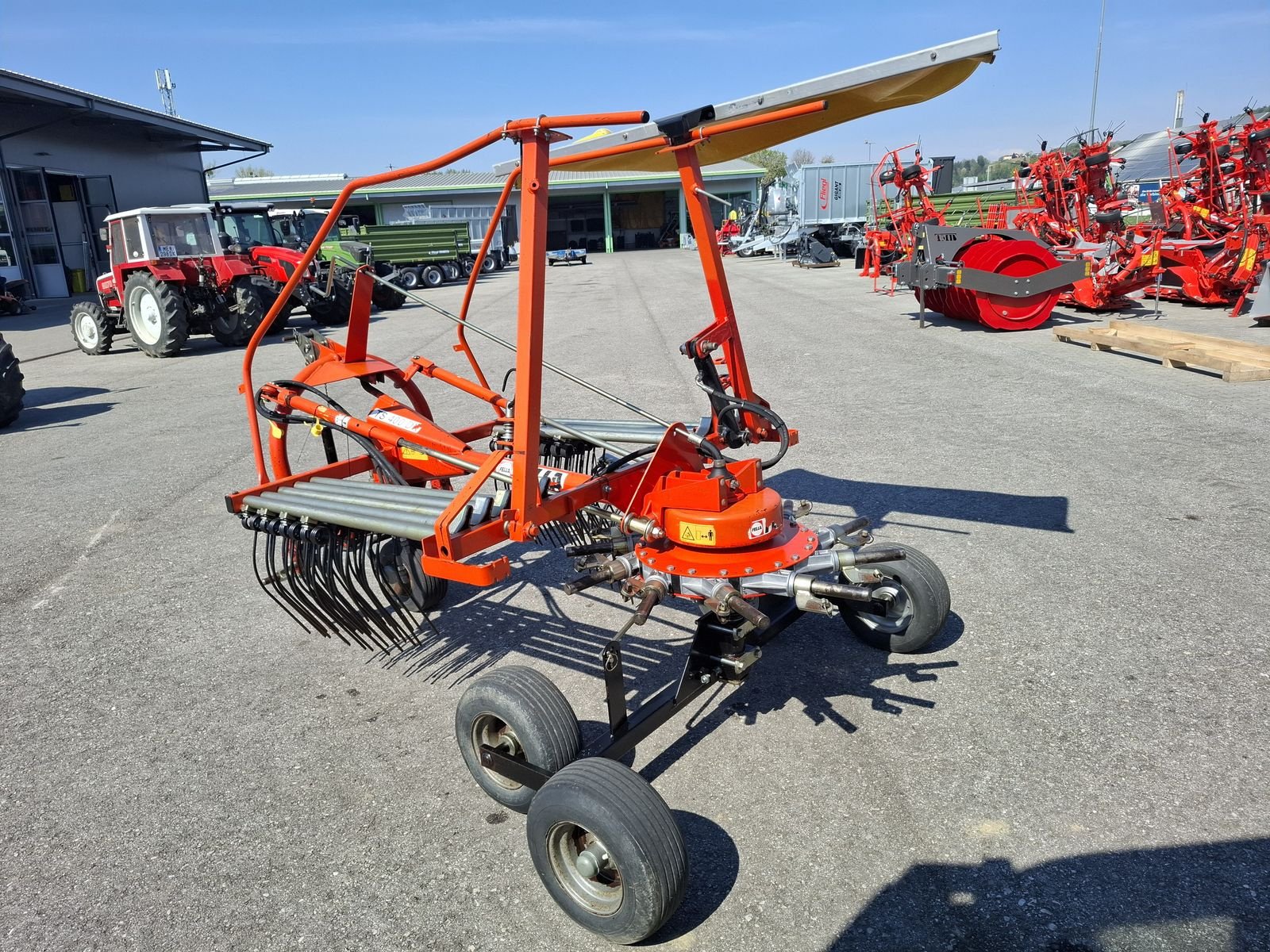 Schwader vrste Fella TS 400 DN, Gebrauchtmaschine v Saxen (Slika 8)