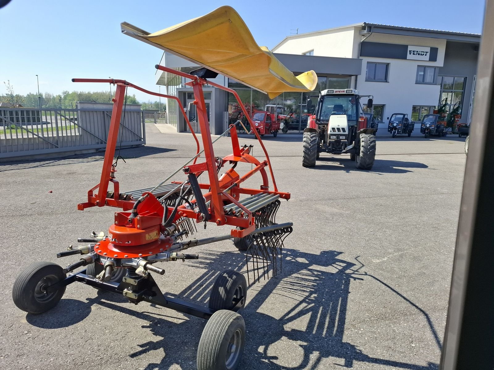 Schwader vrste Fella TS 400 DN, Gebrauchtmaschine v Saxen (Slika 9)