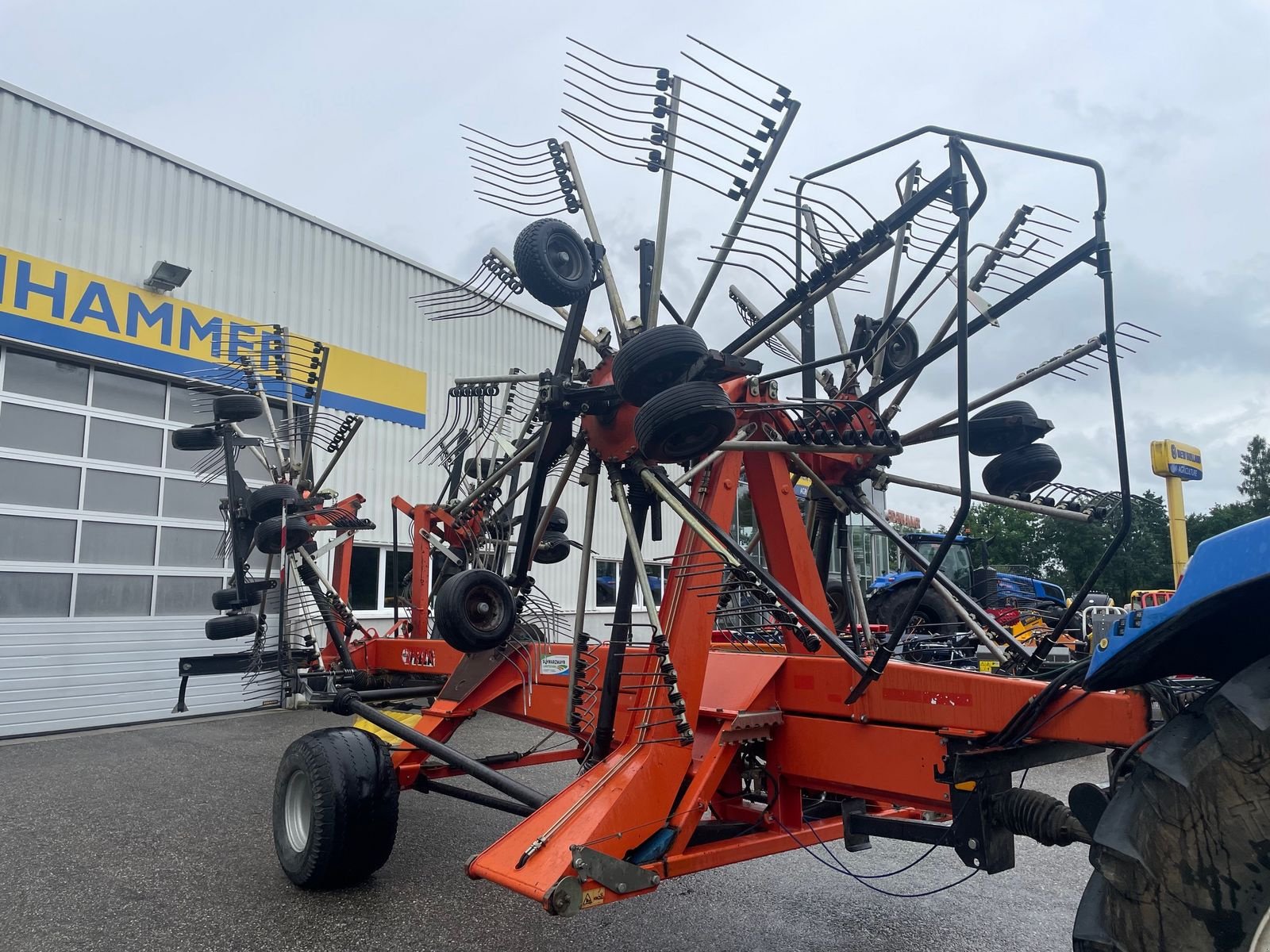 Schwader des Typs Fella TS 4000, Gebrauchtmaschine in Burgkirchen (Bild 2)