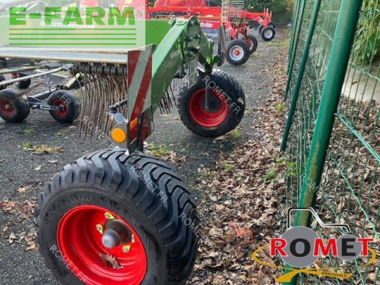 Schwader des Typs Fendt former 10065, Gebrauchtmaschine in GENNES-SUR-GLAIZE (Bild 7)