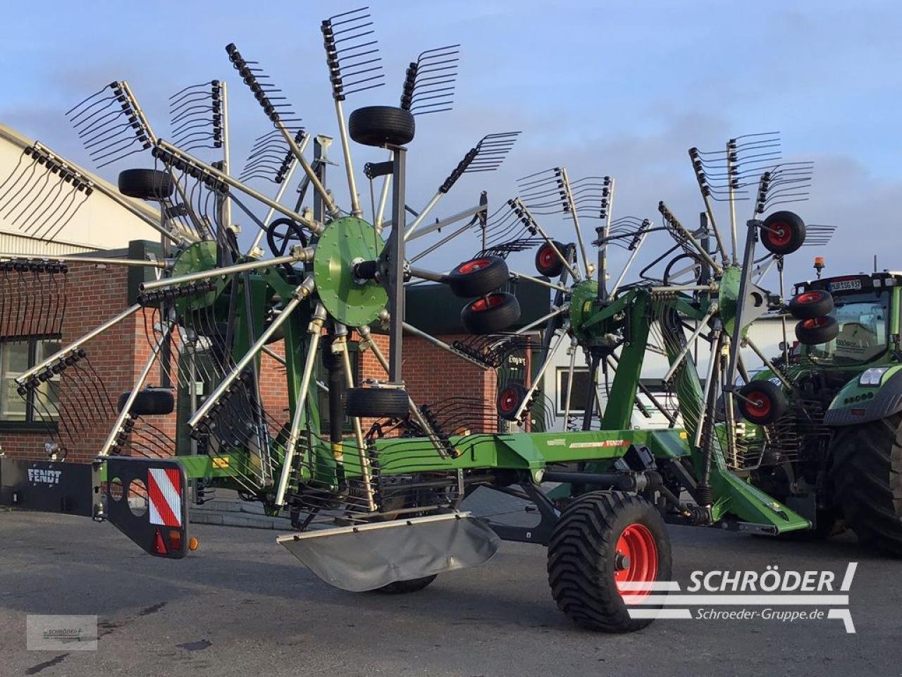 Schwader типа Fendt FORMER 12545 PRO GEN2, Neumaschine в Penzlin (Фотография 5)