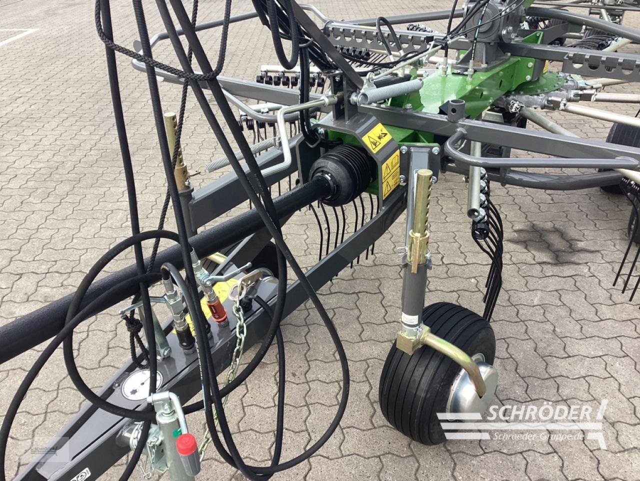 Schwader от тип Fendt FORMER 1502, Neumaschine в Völkersen (Снимка 9)