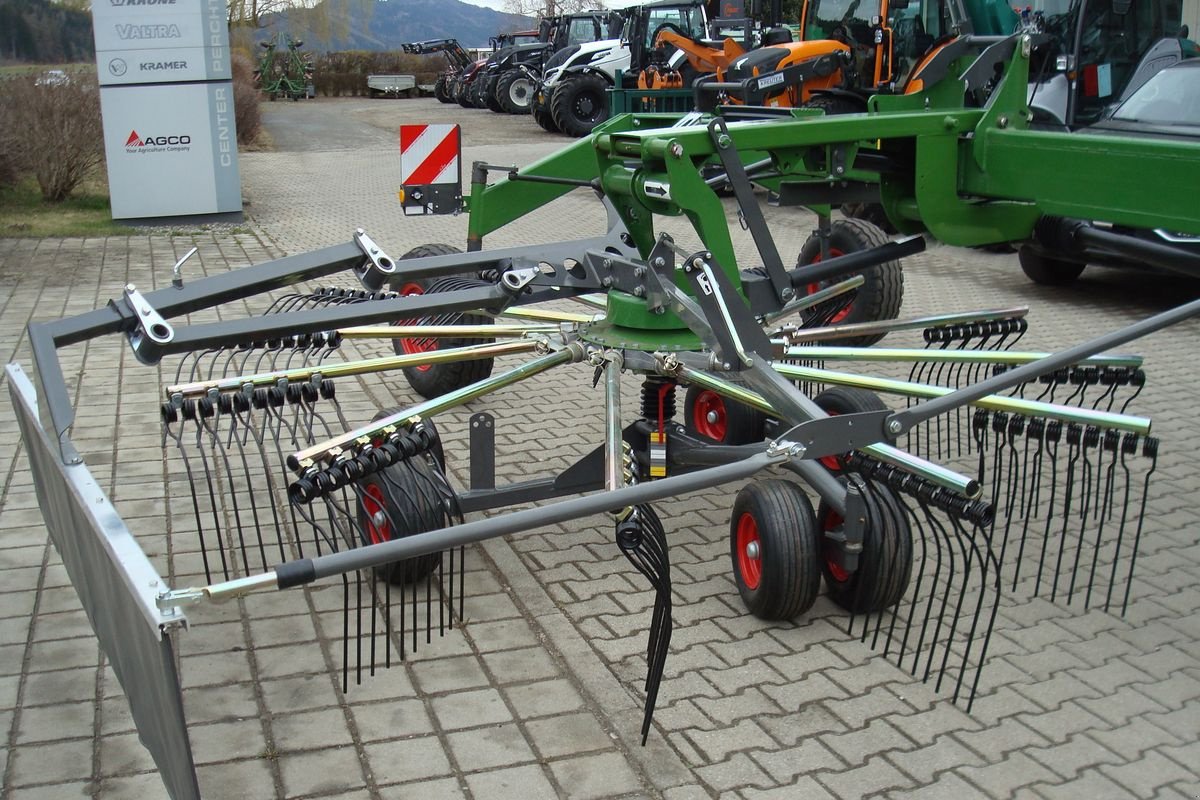Schwader of the type Fendt Former 1603, Neumaschine in Judenburg (Picture 21)