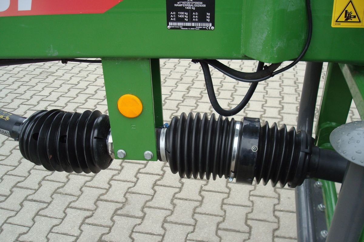 Schwader of the type Fendt Former 1603, Neumaschine in Judenburg (Picture 5)