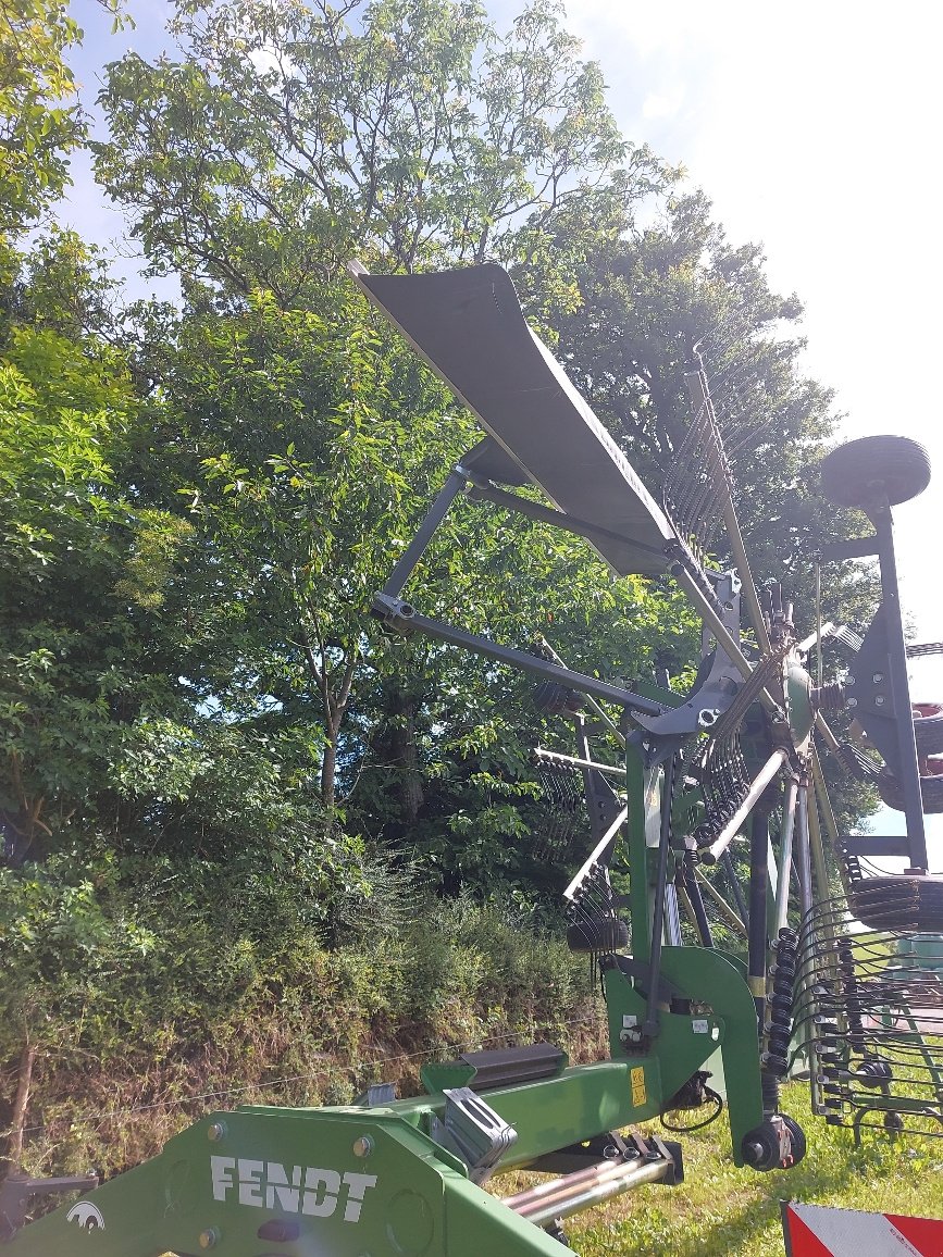 Schwader des Typs Fendt Former 1603, Gebrauchtmaschine in LACAPELLE-MARIVAL (Bild 9)