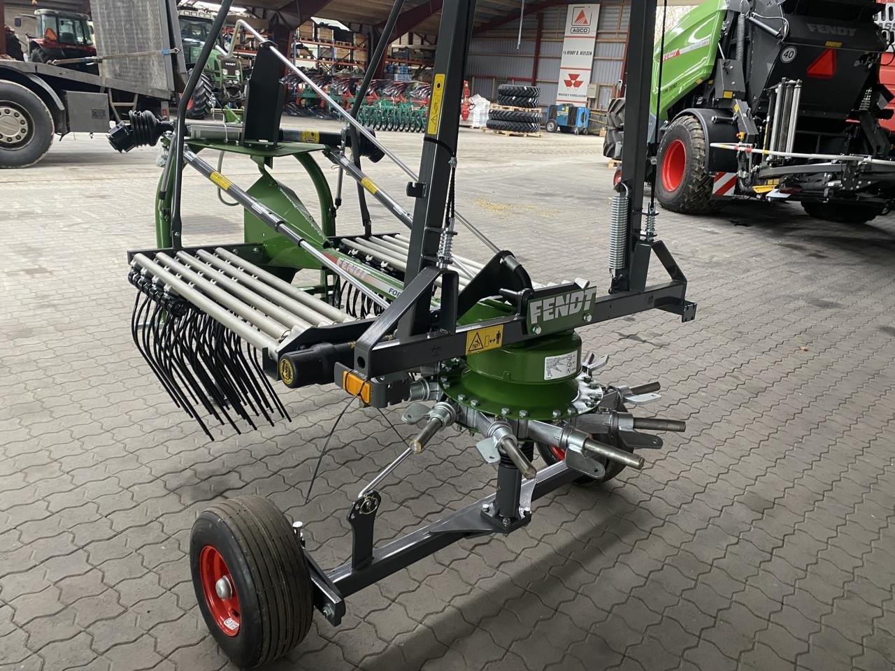 Schwader des Typs Fendt FORMER 351 DN, Gebrauchtmaschine in Holstebro (Bild 4)
