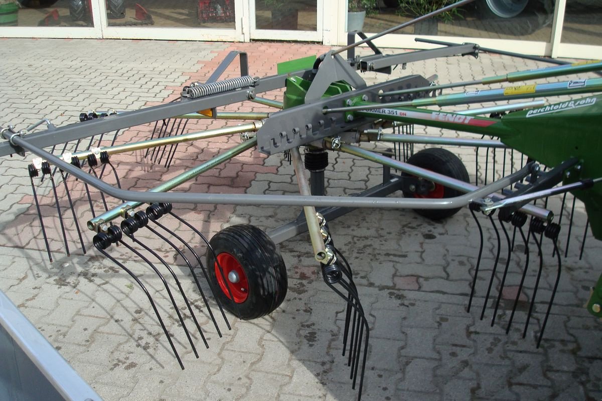 Schwader του τύπου Fendt Former 351 DN, Neumaschine σε Judenburg (Φωτογραφία 2)