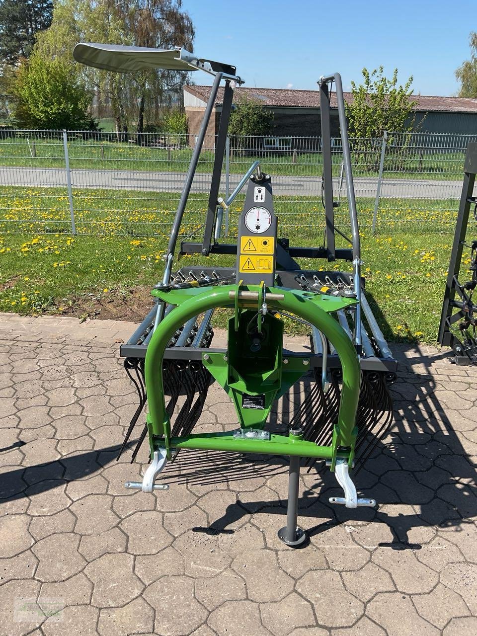 Schwader des Typs Fendt Former 351 DN, Neumaschine in Coppenbruegge (Bild 2)