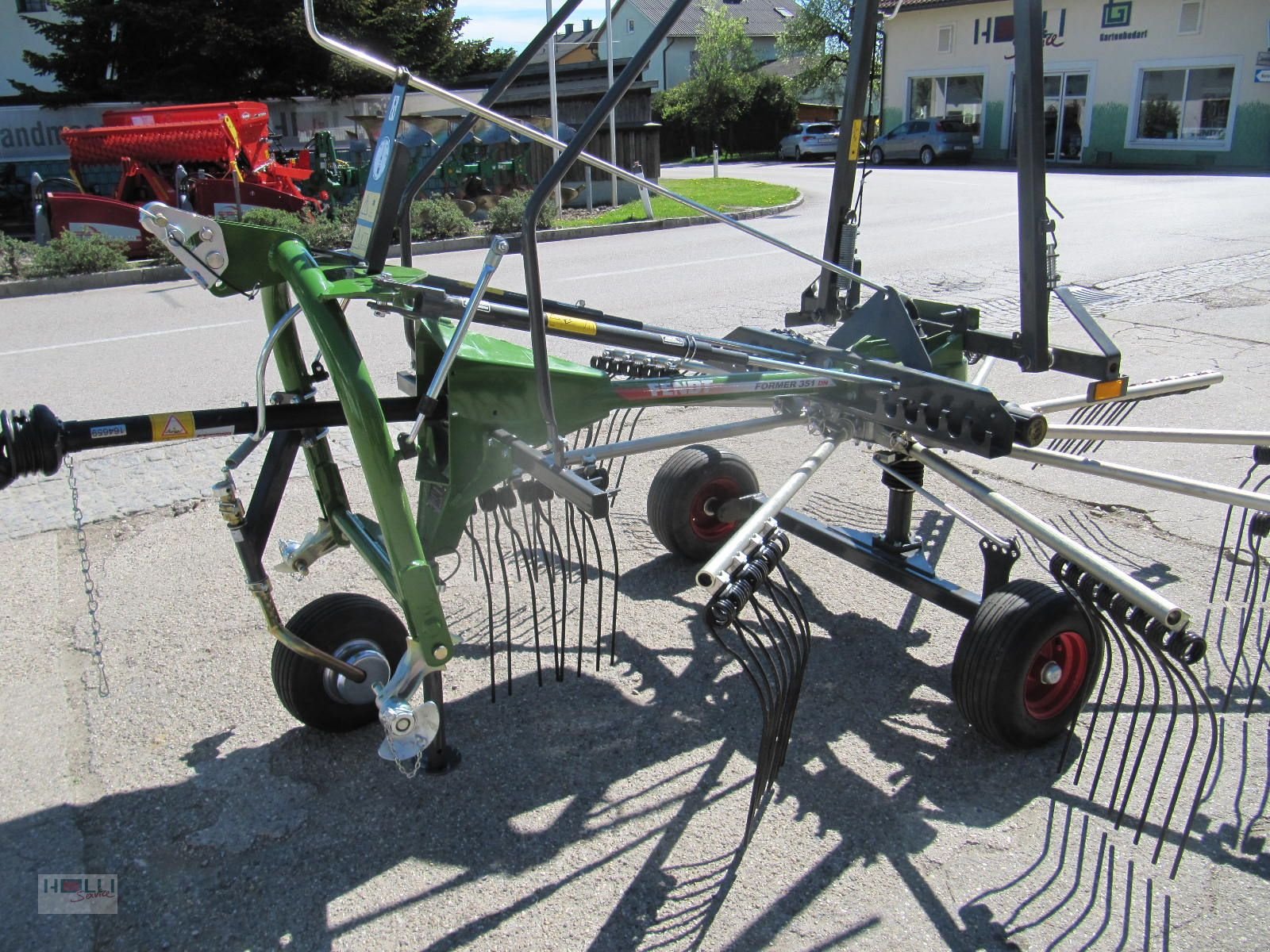 Schwader του τύπου Fendt Former 351 DN, Neumaschine σε Niederneukirchen (Φωτογραφία 3)