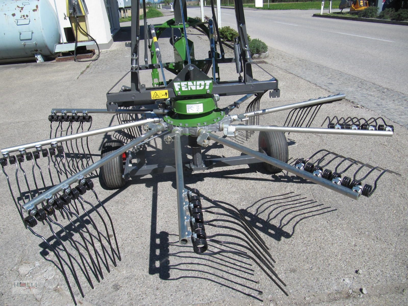 Schwader του τύπου Fendt Former 351 DN, Neumaschine σε Niederneukirchen (Φωτογραφία 5)