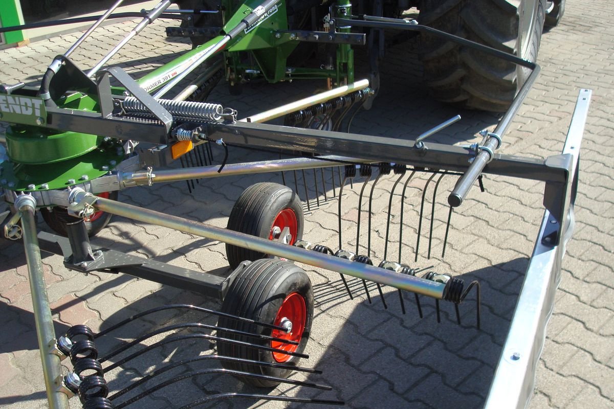 Schwader του τύπου Fendt Former 391 DN, Neumaschine σε Judenburg (Φωτογραφία 7)