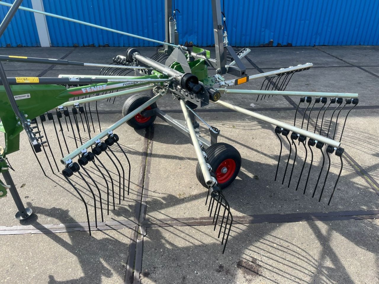 Schwader des Typs Fendt Former 391 DN, Neumaschine in Joure (Bild 5)