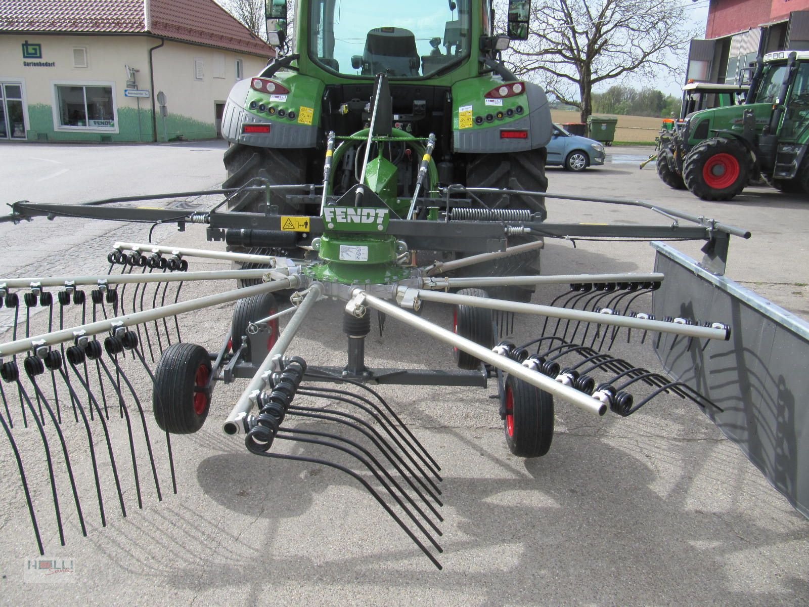 Schwader des Typs Fendt Former 391 DN, Neumaschine in Niederneukirchen (Bild 8)