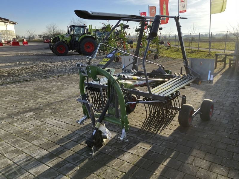 Schwader des Typs Fendt FORMER 400, Gebrauchtmaschine in Töging a. Inn (Bild 3)