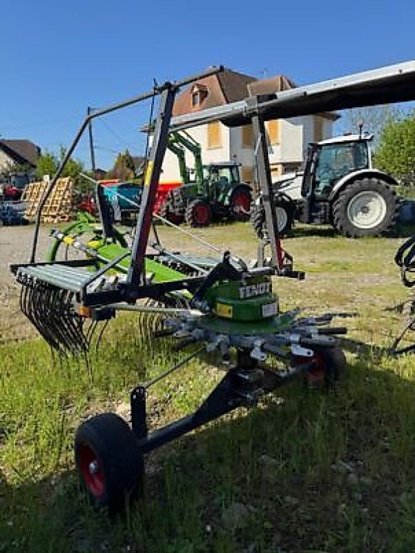 Schwader des Typs Fendt FORMER 426 DN, Neumaschine in Muespach (Bild 4)