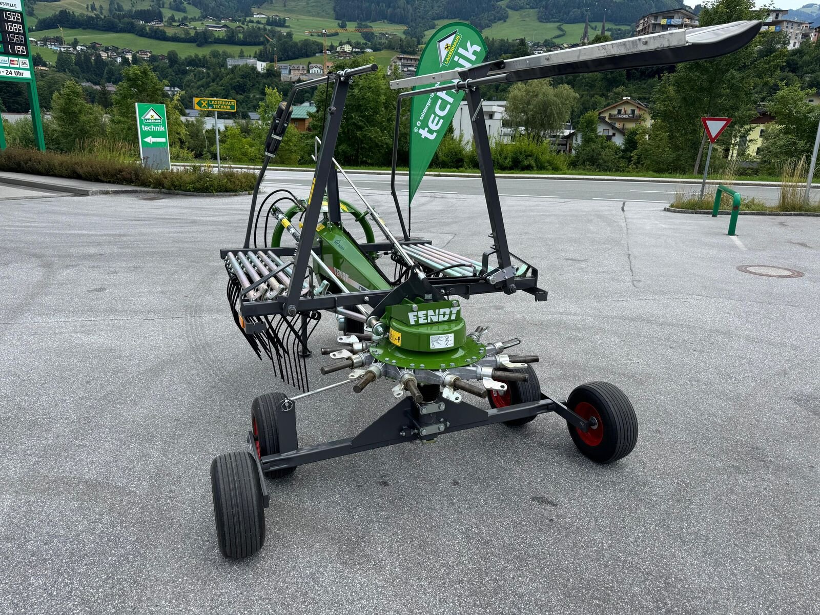 Schwader des Typs Fendt Former 426 DN, Gebrauchtmaschine in St. Johann (Bild 2)