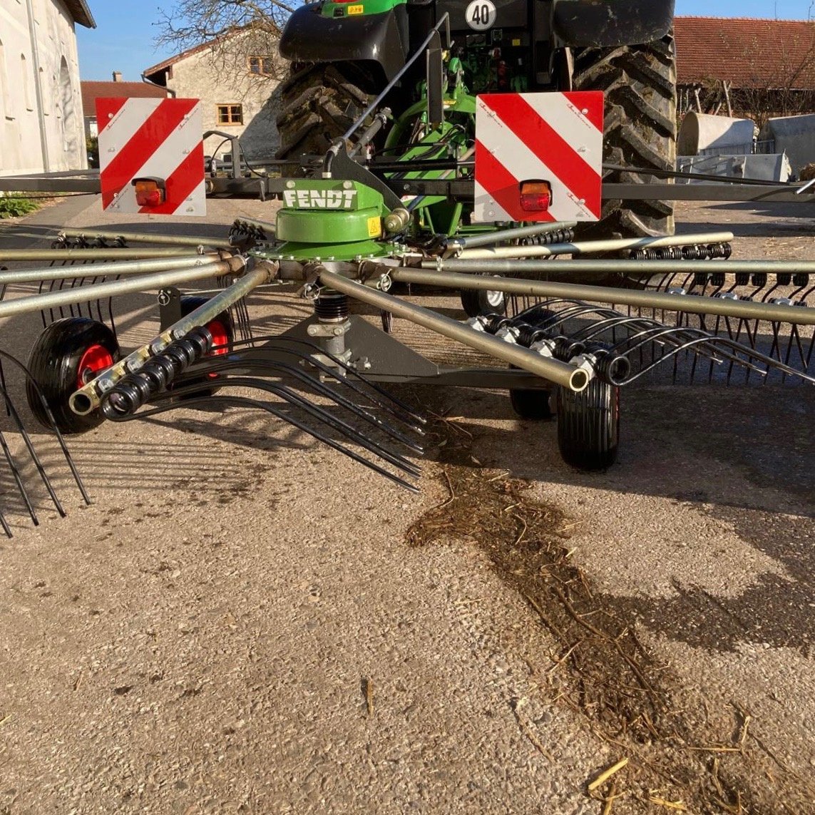 Schwader Türe ait Fendt Former 456 DN, Gebrauchtmaschine içinde Mehring (resim 3)