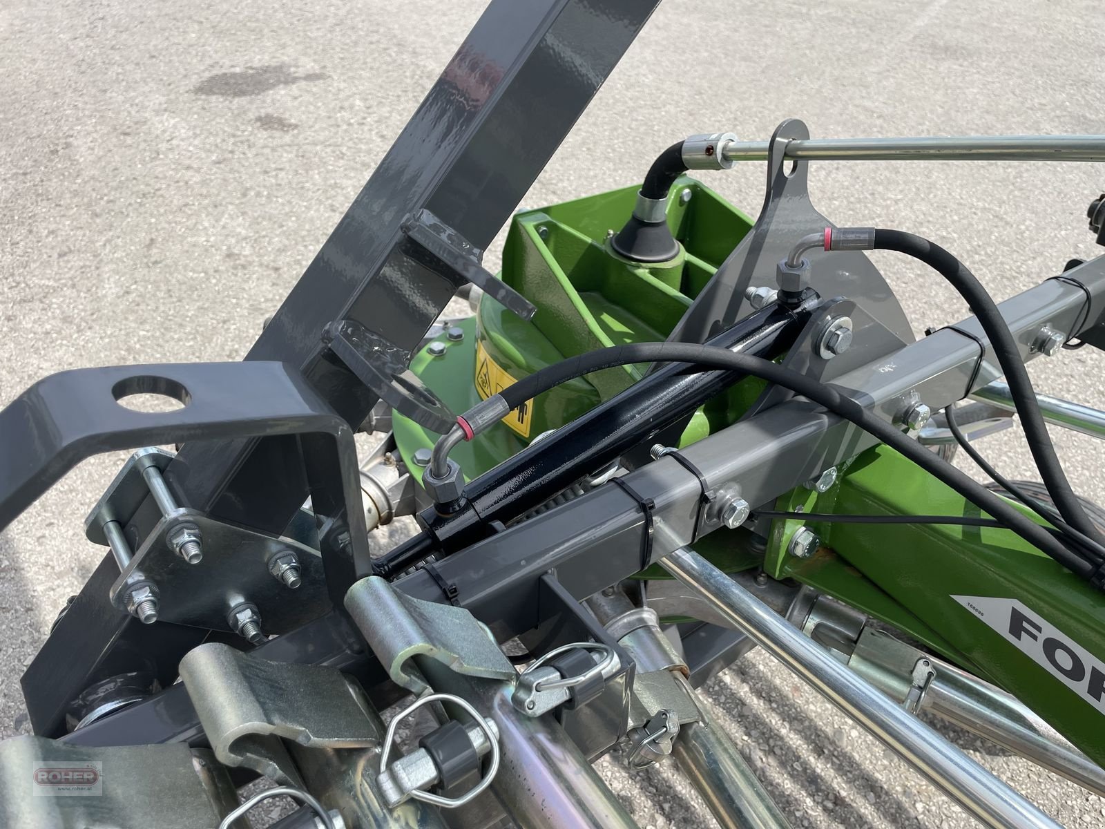 Schwader of the type Fendt Former 456DN, Neumaschine in Wieselburg Land (Picture 9)