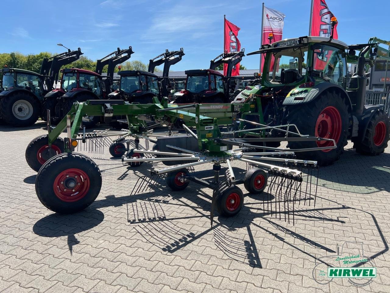 Schwader des Typs Fendt Former 671, Neumaschine in Blankenheim (Bild 9)