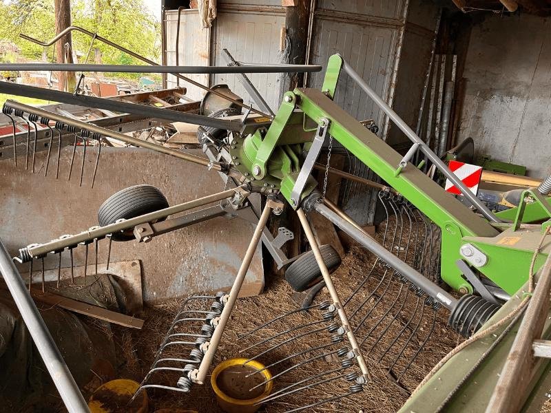 Schwader des Typs Fendt former 671, Gebrauchtmaschine in Levier (Bild 3)