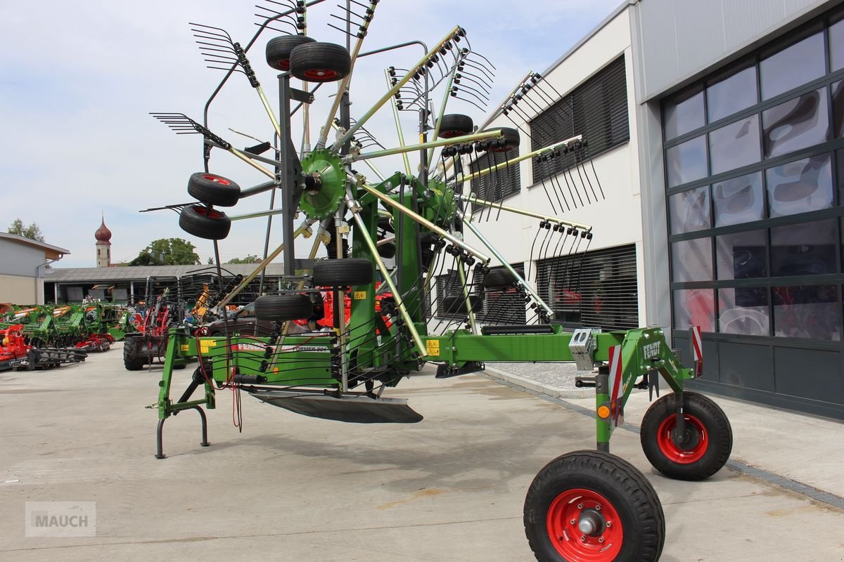 Schwader of the type Fendt Former 801, Neumaschine in Burgkirchen (Picture 5)