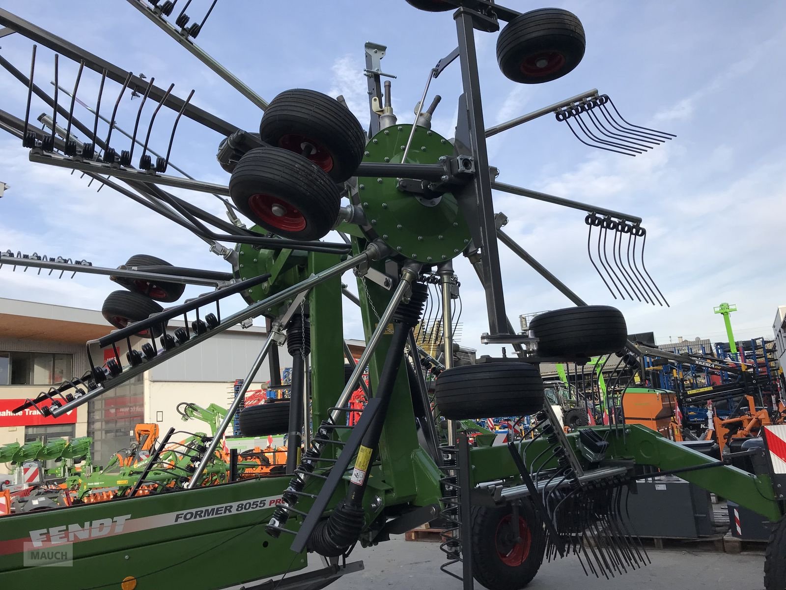 Schwader of the type Fendt Former 8055 PRO, Neumaschine in Burgkirchen (Picture 11)
