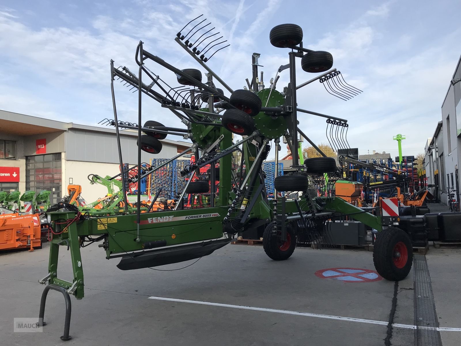 Schwader of the type Fendt Former 8055 PRO, Neumaschine in Burgkirchen (Picture 5)