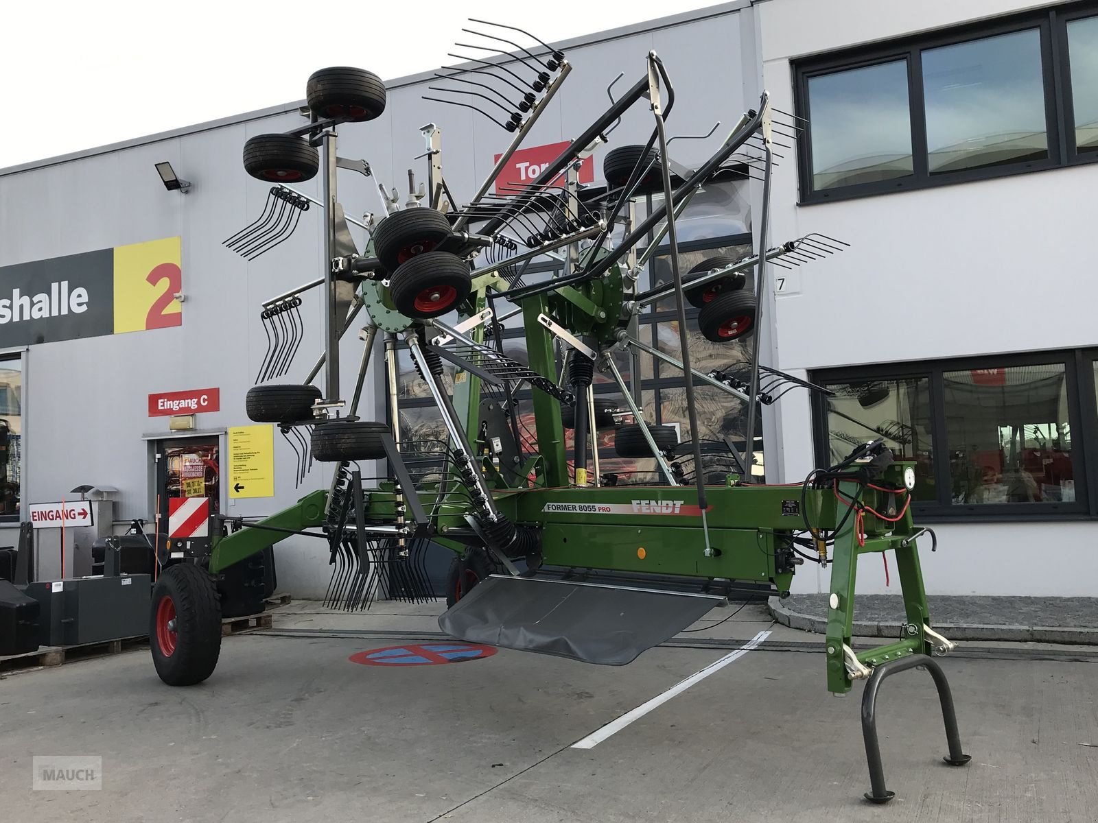 Schwader of the type Fendt Former 8055 PRO, Neumaschine in Burgkirchen (Picture 3)