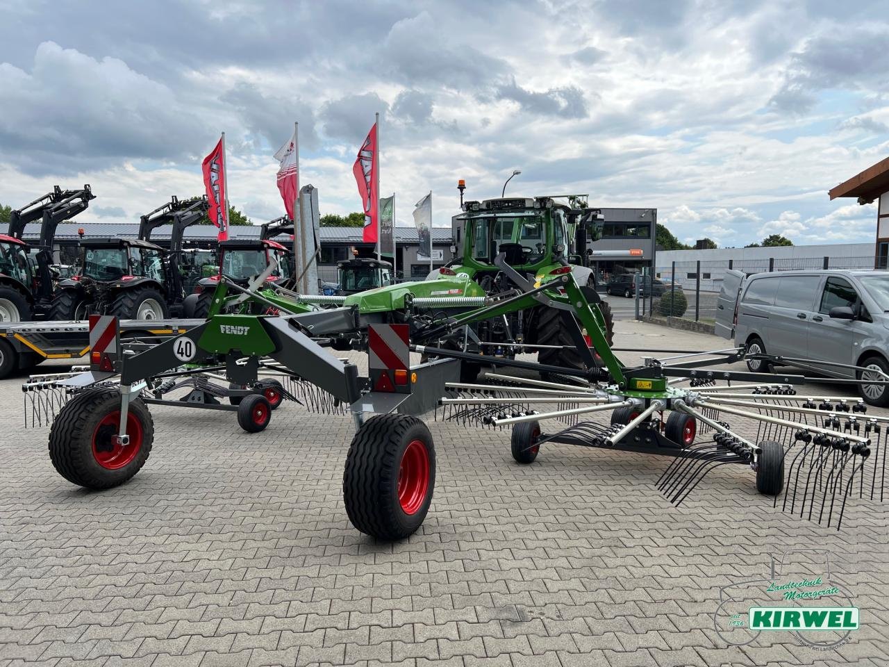 Schwader of the type Fendt Former 860 C, Neumaschine in Blankenheim (Picture 8)