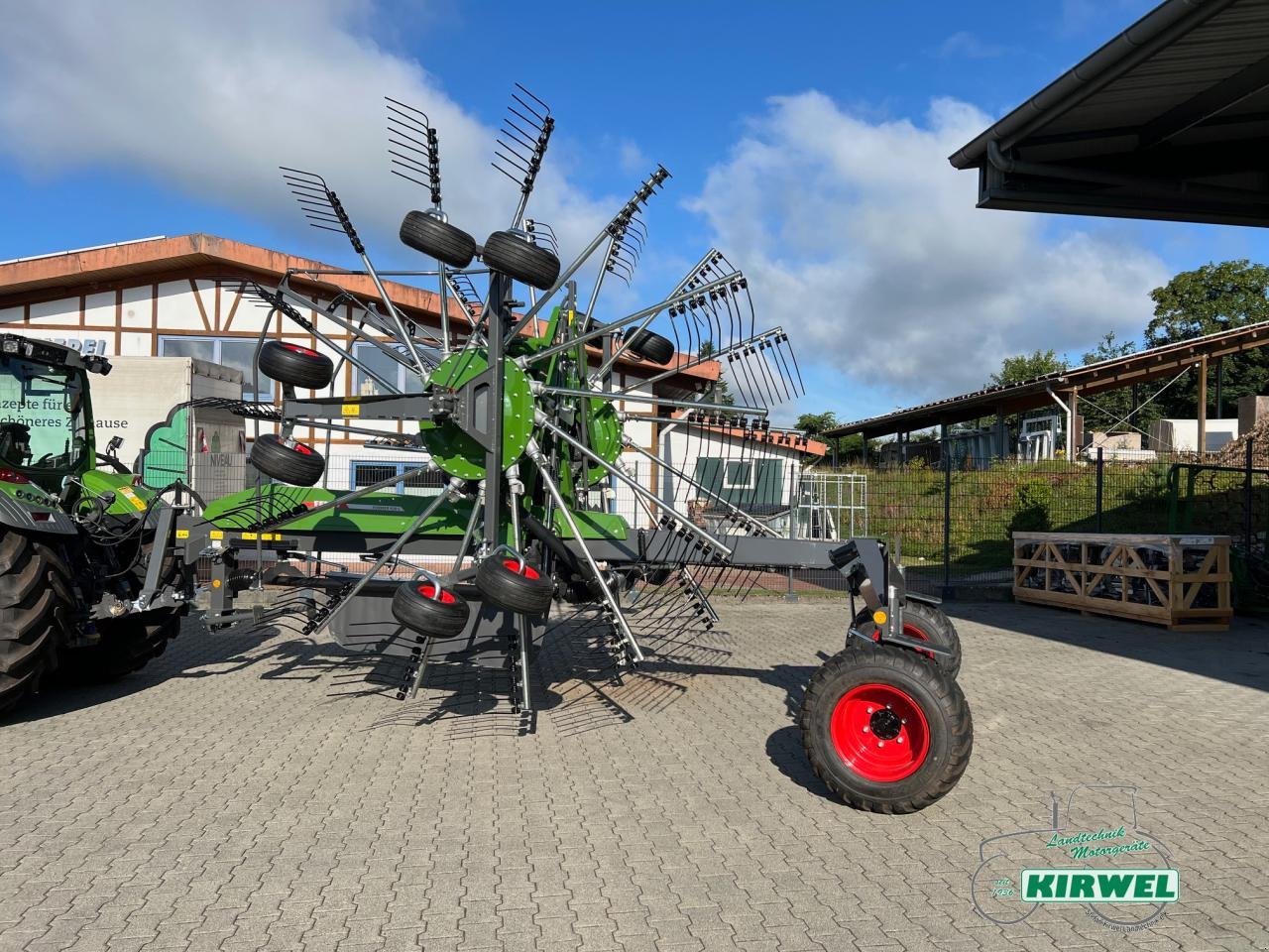 Schwader Türe ait Fendt Former 920 C, Neumaschine içinde Blankenheim (resim 2)