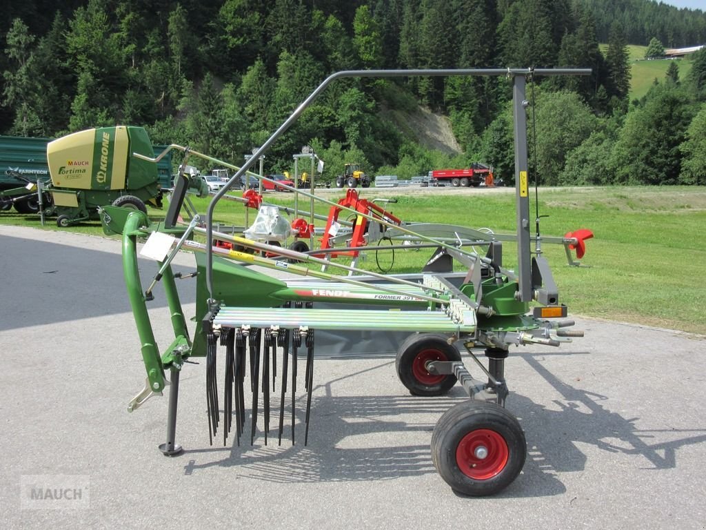 Schwader des Typs Fendt Schwader Former 391 DN Neu, Neumaschine in Eben (Bild 7)