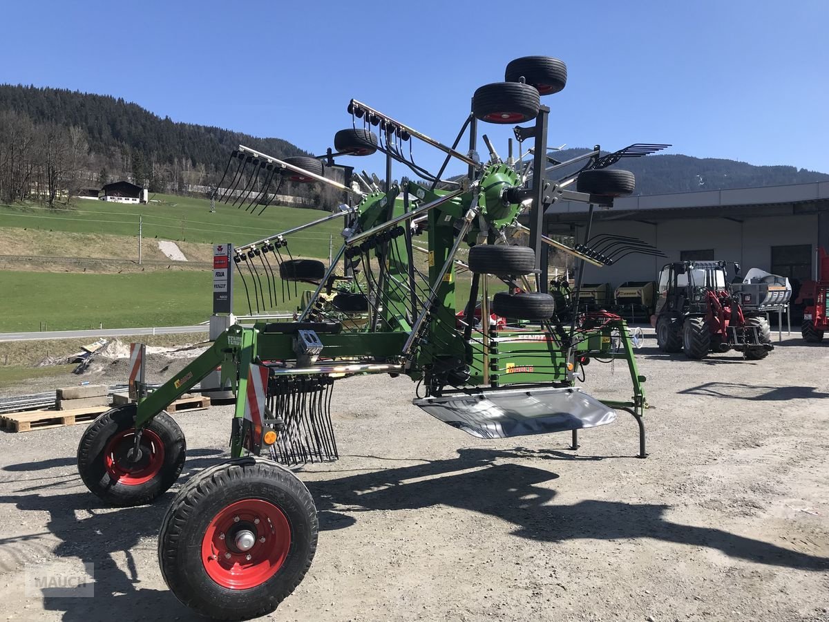 Schwader des Typs Fendt Schwader Former 671, Neumaschine in Eben (Bild 7)