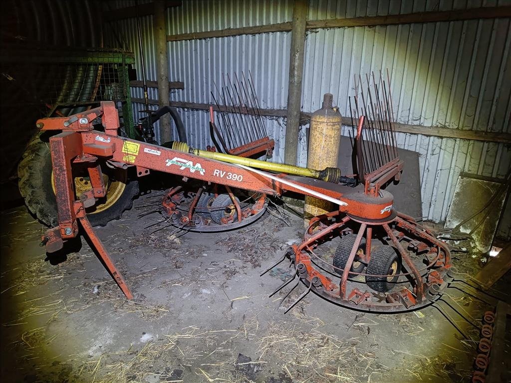 Schwader des Typs Fransgard RV-390, Gebrauchtmaschine in Egtved (Bild 1)