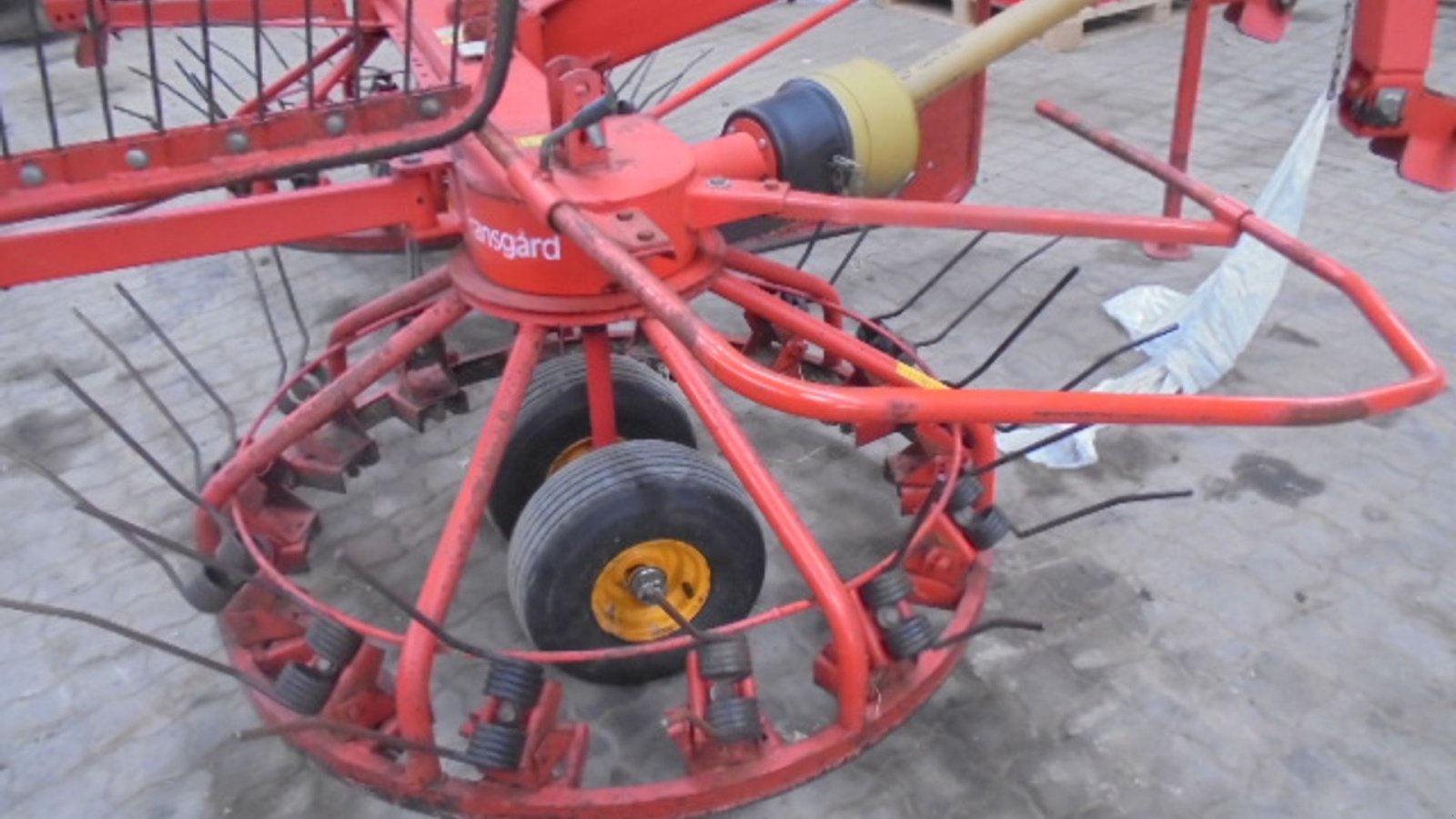 Schwader Türe ait Fransgard RV-390, Gebrauchtmaschine içinde Rønde (resim 2)