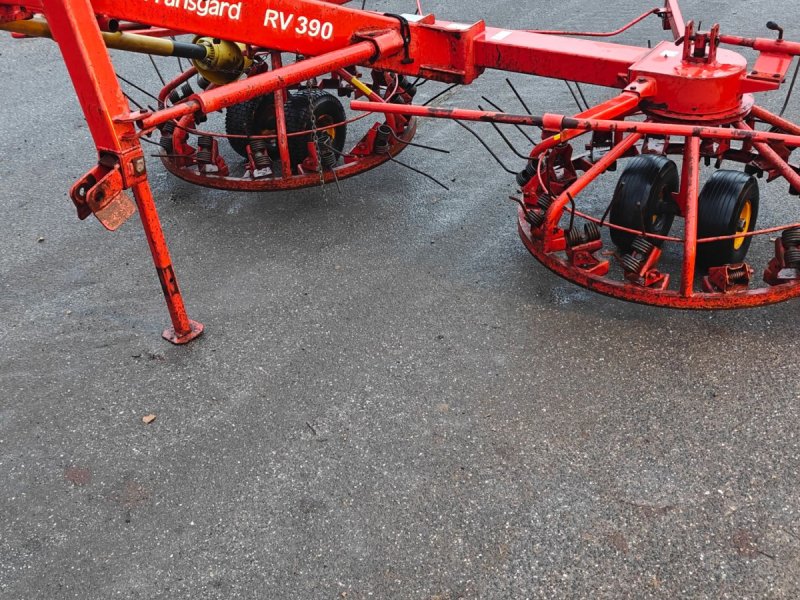 Schwader typu Fransgard RV-390, Gebrauchtmaschine v Vejen (Obrázok 1)