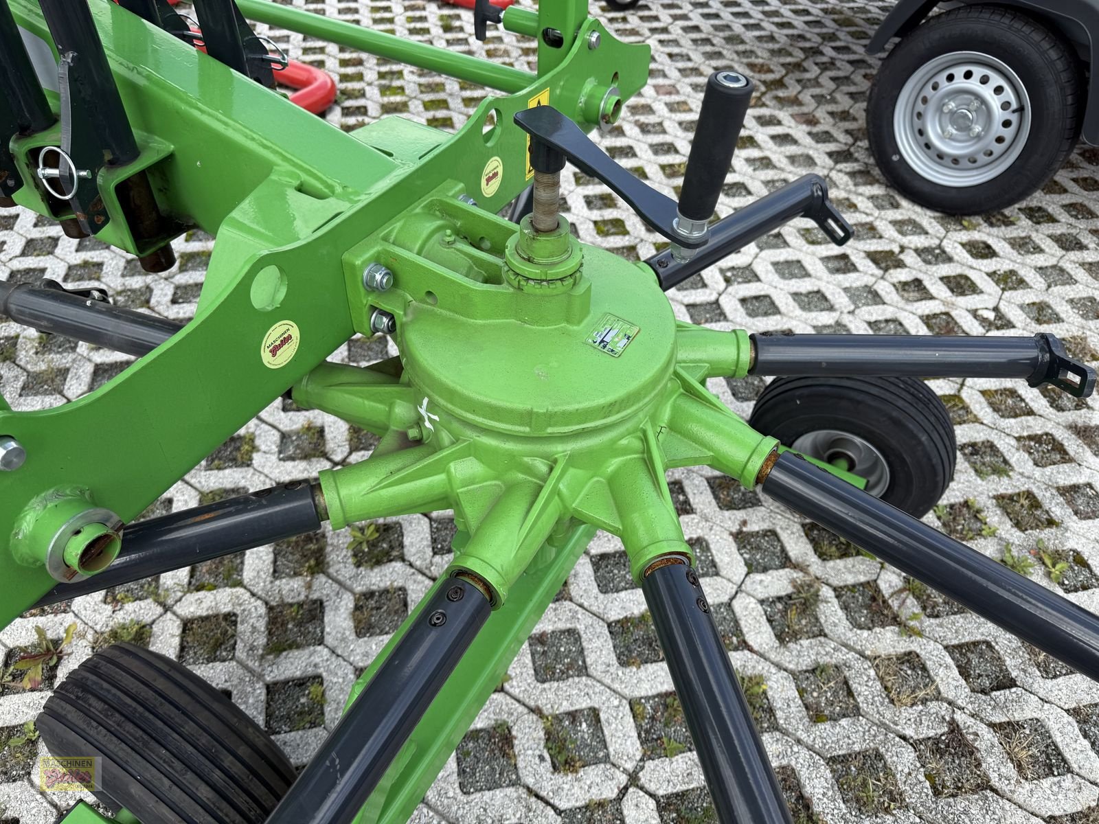 Schwader του τύπου InterTech ZKT 350 Einkreiselschwader mit 3-Punkt Anbau, Neumaschine σε Kötschach (Φωτογραφία 5)